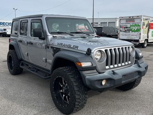 Used 2019 Jeep Wrangler Unlimited Sport S image 7