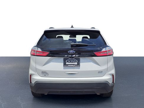 Used 2023 Ford Edge SEL w/ Sport Appearance Package AWD/4WD image 10