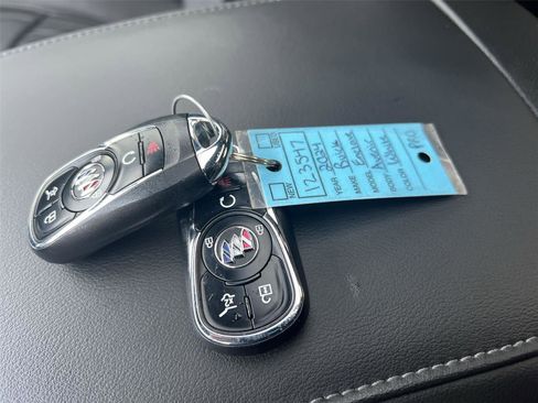 Used 2024 Buick Enclave Avenir image 31