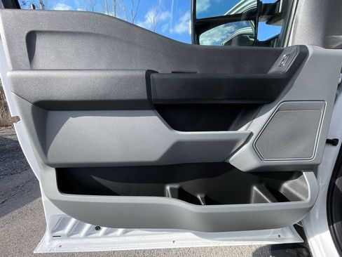 New 2024 Ford F550 4x4 Regular Cab Super Duty image 26