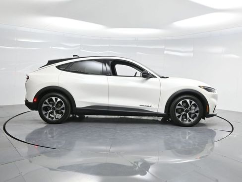 New 2024 Ford Mustang Mach-E Select image 19