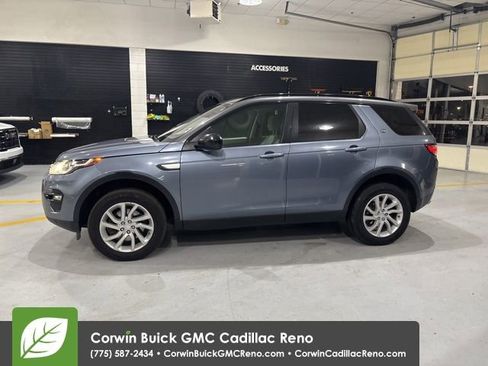 Used 2018 Land Rover Discovery Sport HSE image 3