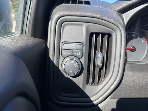 Used 2021 Chevrolet Silverado 1500 Custom image 22