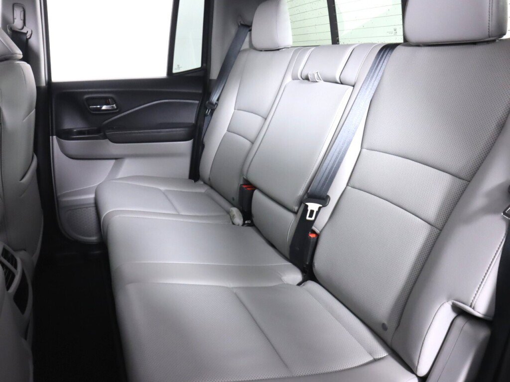 Used 2017 Honda Ridgeline RTL-E image 36