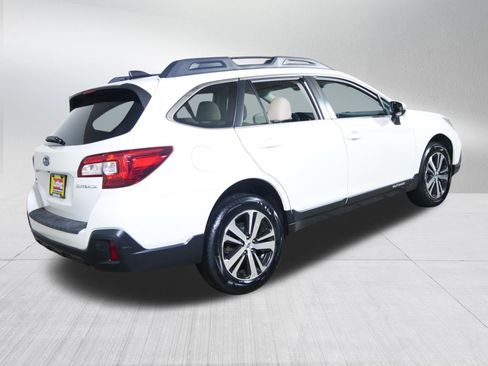 Used 2019 Subaru Outback 2.5i Limited AWD/4WD image 7