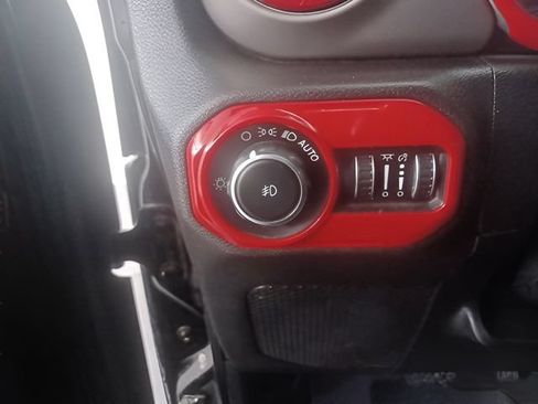 Used 2020 Jeep Wrangler Unlimited Sport S AWD/4WD image 18