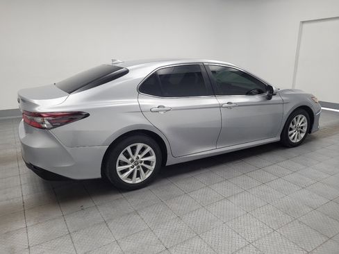 Used 2022 Toyota Camry LE FWD image 10