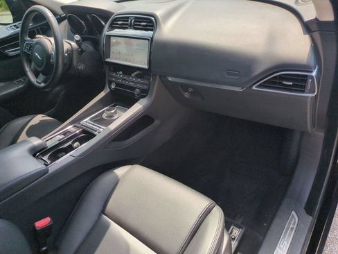 Used 2020 Jaguar F-PACE Premium AWD/4WD image 19