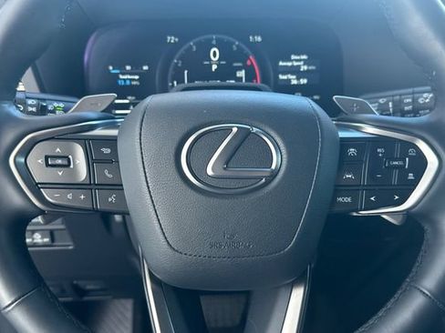 Used 2024 Lexus GX 550 w/ Accessory Package (31) image 26