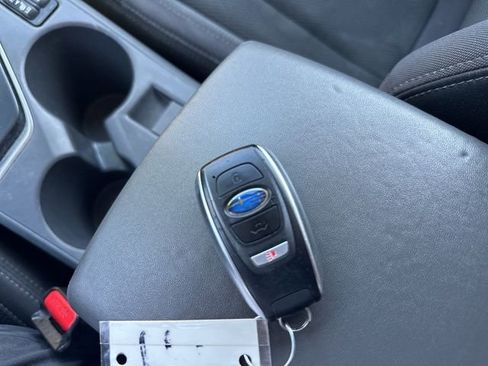 Used 2024 Subaru Crosstrek 2.0i Premium image 32