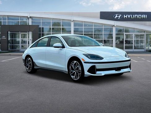 New 2025 Hyundai Ioniq 6 SEL image 11