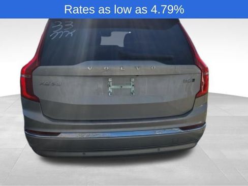Certified 2023 Volvo XC90 B6 Plus image 10