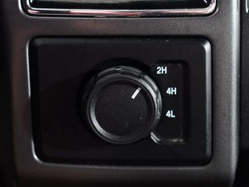 Used 2019 Ford F250 XLT w/ Snow Plow Prep Package image 30