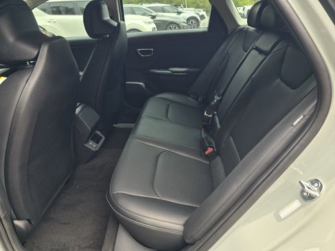 New 2026 Kia K4 EX FWD image 4