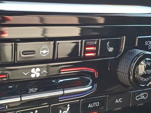 New 2025 Jeep Grand Cherokee Limited AWD/4WD image 16