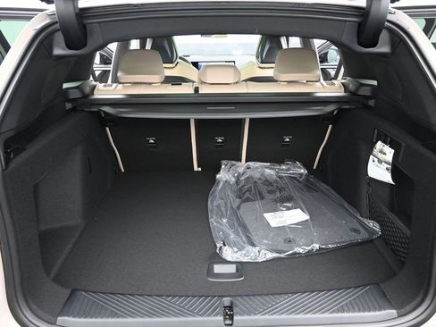 Used 2025 BMW X3 M50 w/ Premium Package image 17