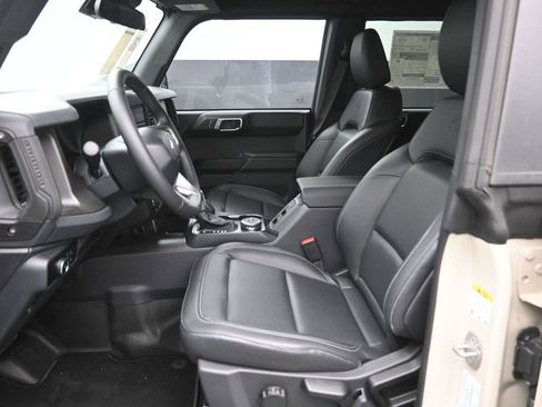 New 2025 Ford Bronco Badlands image 19