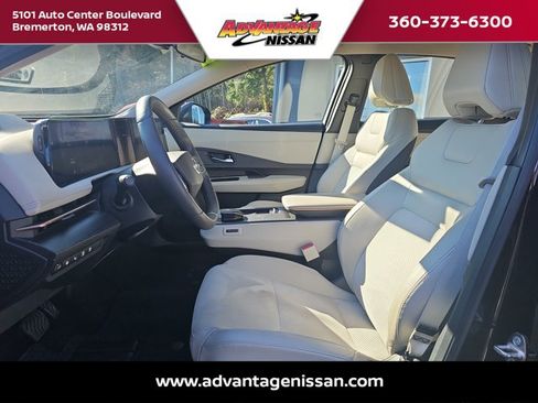 Used 2024 Nissan Ariya AWD image 22