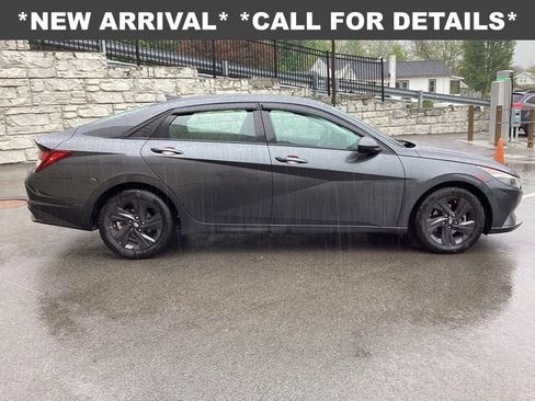 Used 2021 Hyundai Elantra SEL FWD image 8