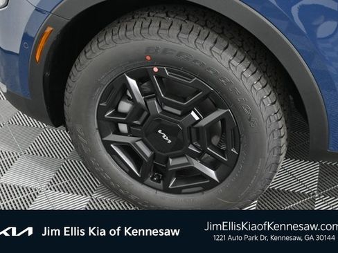 Certified 2024 Kia Sorento SX Prestige w/ Olive Brown Leather Package image 28