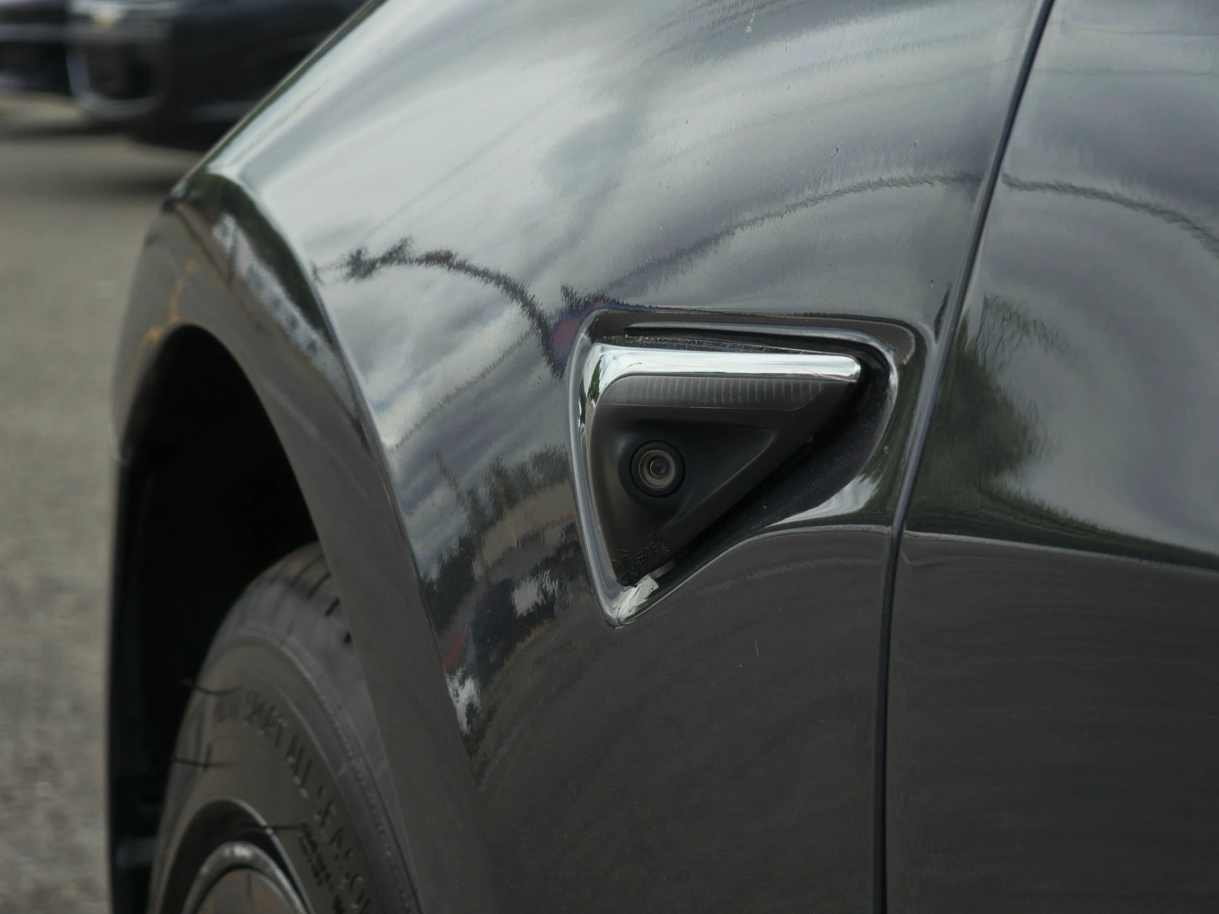 Used 2018 Tesla Model 3 Long Range RWD image 9