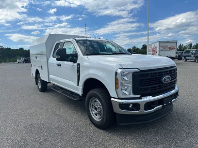 New 2025 Ford F250 XLT w/ F-250 >10K GVWR Package