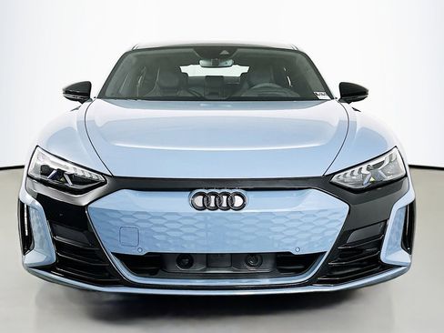 Used 2023 Audi e-tron GT Prestige w/ Prestige Package image 2