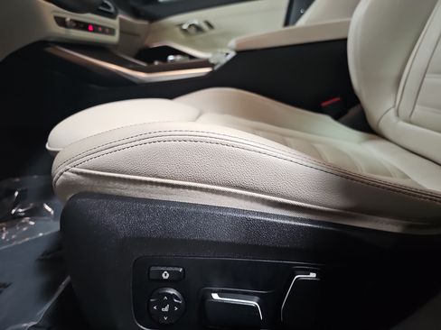 Certified 2024 BMW 330i Sedan w/ Premium Package RWD image 31