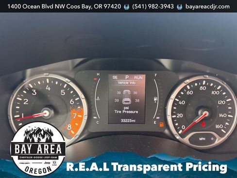 Used 2020 Jeep Cherokee Latitude Plus AWD/4WD image 10