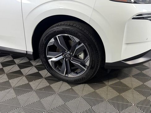 Used 2025 Nissan Murano SV FWD image 13