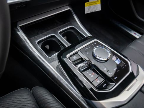 New 2025 BMW 760i xDrive 760i xDrive image 11