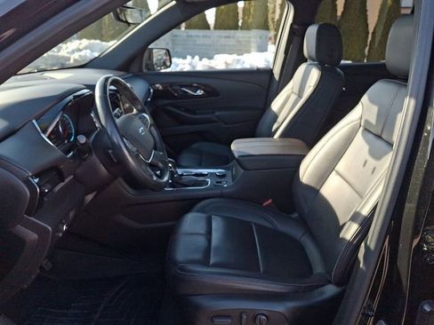 Used 2022 Chevrolet Traverse RS image 15