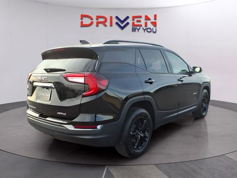 Used 2024 GMC Terrain AT4 image 7