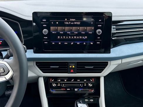 New 2026 Volkswagen Jetta SE FWD image 20