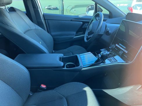 Used 2023 Toyota bZ4X XLE image 5