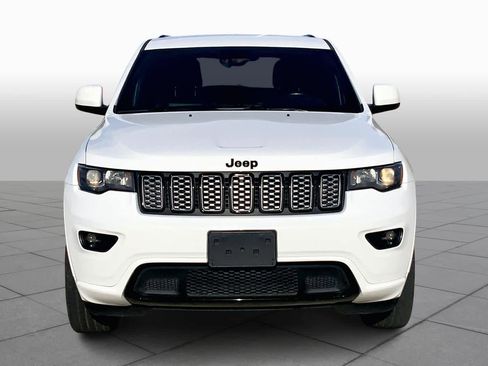 Used 2021 Jeep Grand Cherokee Laredo X image 4