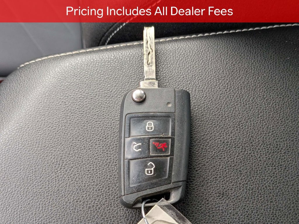 Used 2025 Volkswagen Jetta Sport FWD image 28
