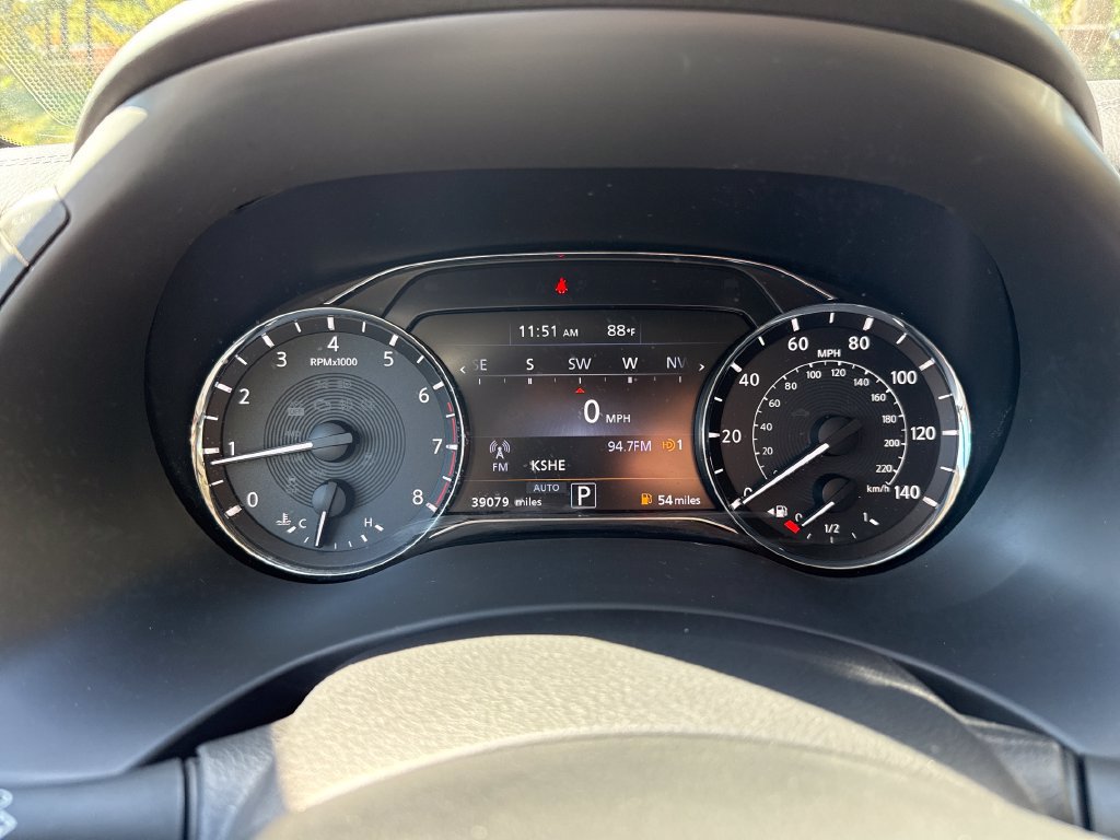 Used 2024 INFINITI QX80 Luxe w/ Cargo Package AWD/4WD image 16