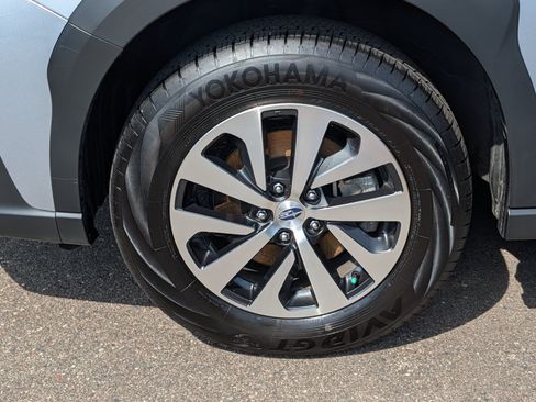 Certified 2025 Subaru Outback Premium AWD/4WD image 15
