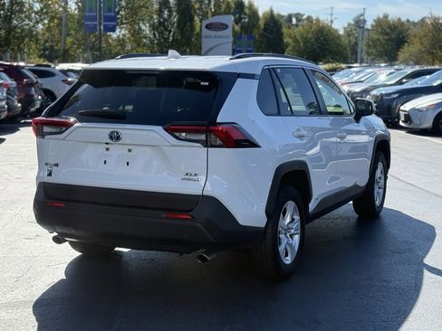 Certified 2021 Toyota RAV4 XLE image 7