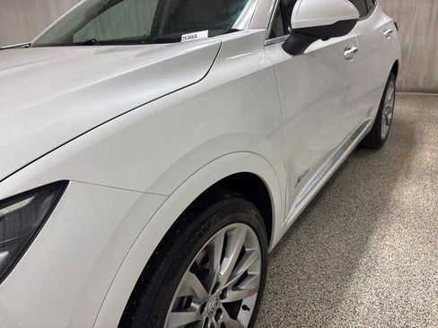 Used 2023 Buick Envision Avenir image 12