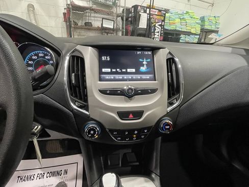 Used 2017 Chevrolet Cruze LS image 14