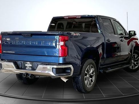 Used 2023 Chevrolet Silverado 1500 LT AWD/4WD image 2