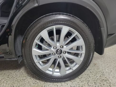 Certified 2025 INFINITI QX50 Luxe AWD/4WD image 9