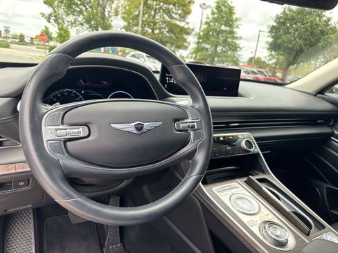 Used 2022 Genesis GV80 2.5T w/ Prestige Package 04 AWD/4WD image 16