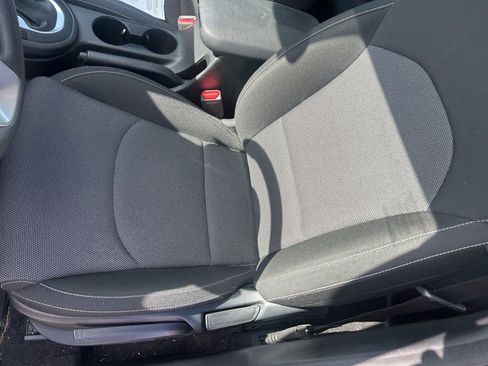 Certified 2023 Kia Forte LXS w/ LXS Technology Package image 12