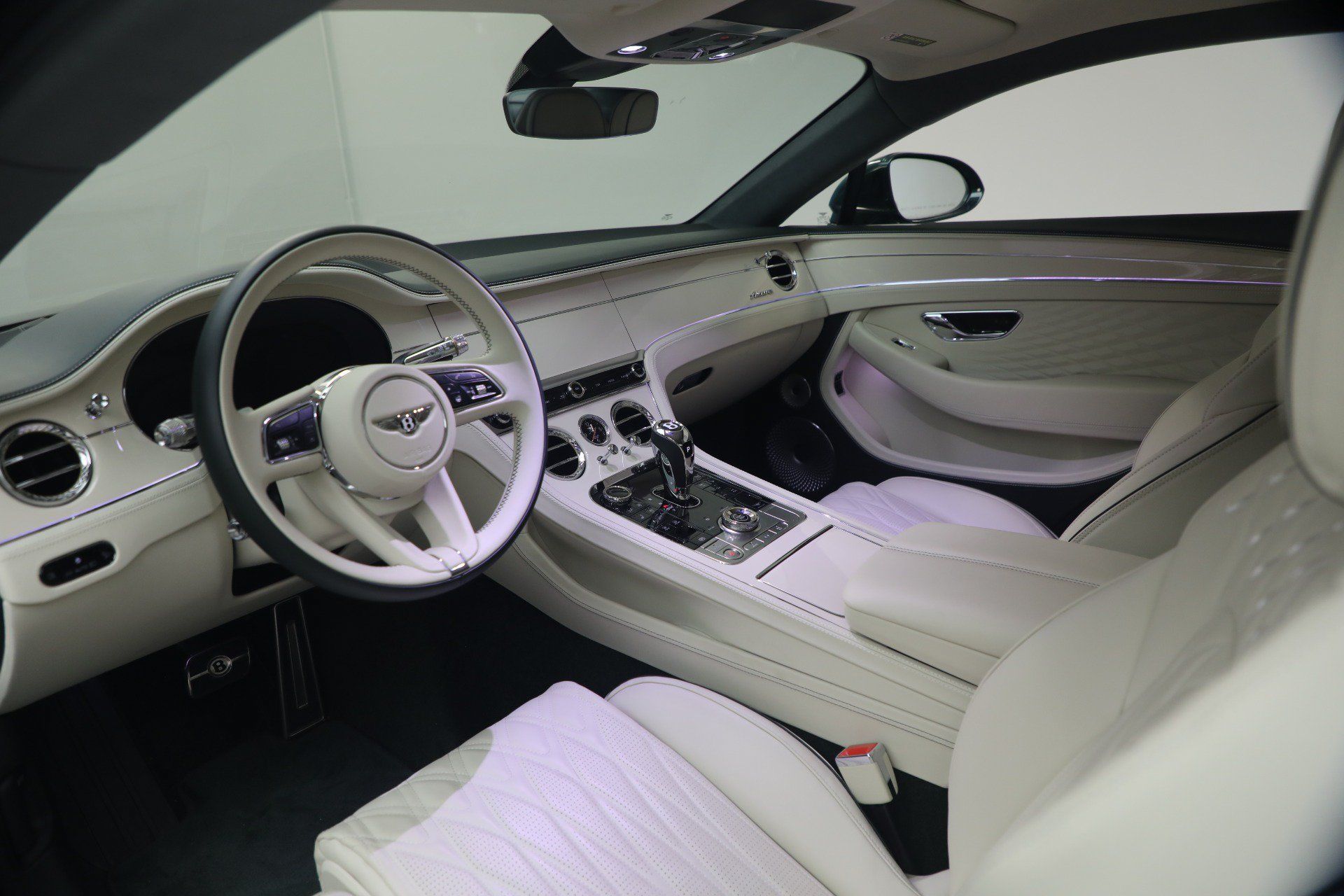 Certified 2026 Bentley Continental GT Azure AWD/4WD image 17