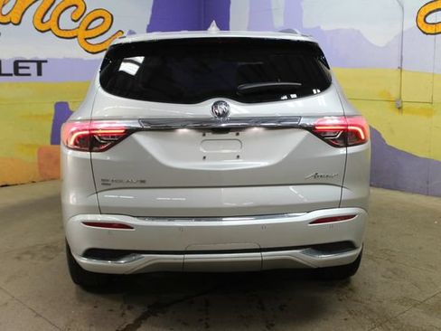 Used 2022 Buick Enclave Avenir w/ Avenir Technology Package AWD/4WD image 7