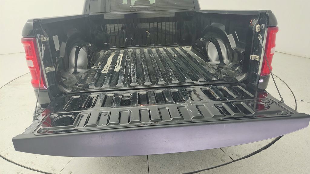 Used 2025 RAM 1500 Big Horn RWD image 33