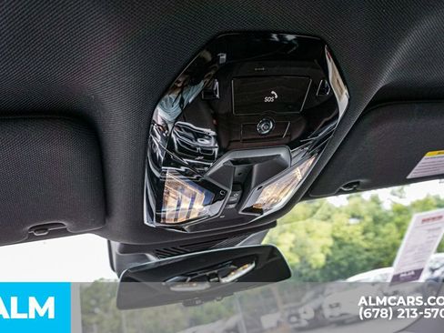 Used 2025 BMW i7 eDrive50 w/ M Sport Package image 36